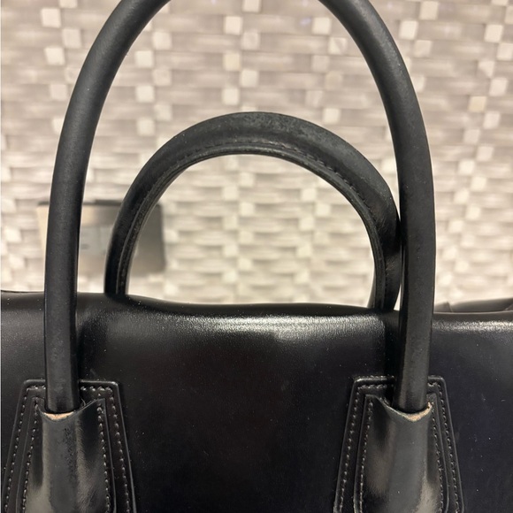 AUTH GIVENCHY ANTIGONA MEDIUM BAG IN BOX LEATHER BLACK - FOR REPAIR / PARTS - Picture 4 of 11